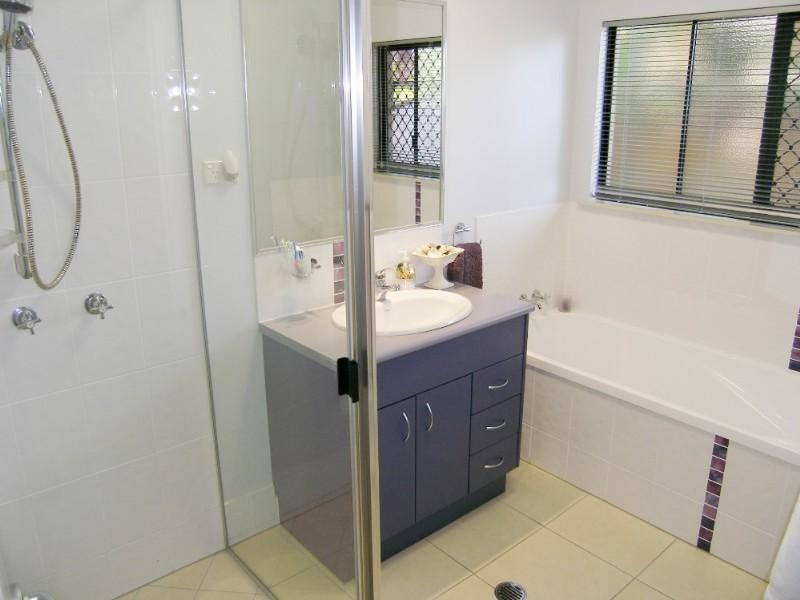 Palm Cove QLD 4879