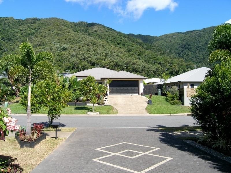 Palm Cove QLD 4879