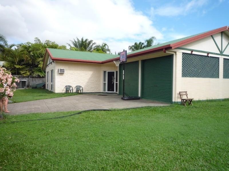 Kewarra Beach QLD 4879