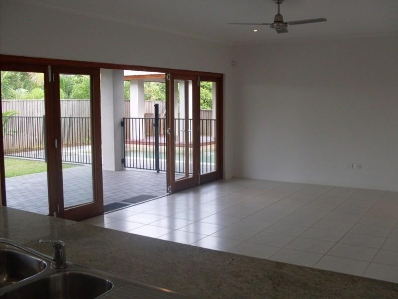 29 Red Peak Boulevard, Caravonica QLD 4878