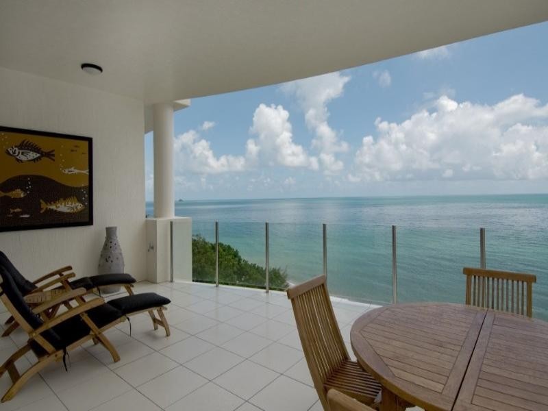 Trinity Beach QLD 4879