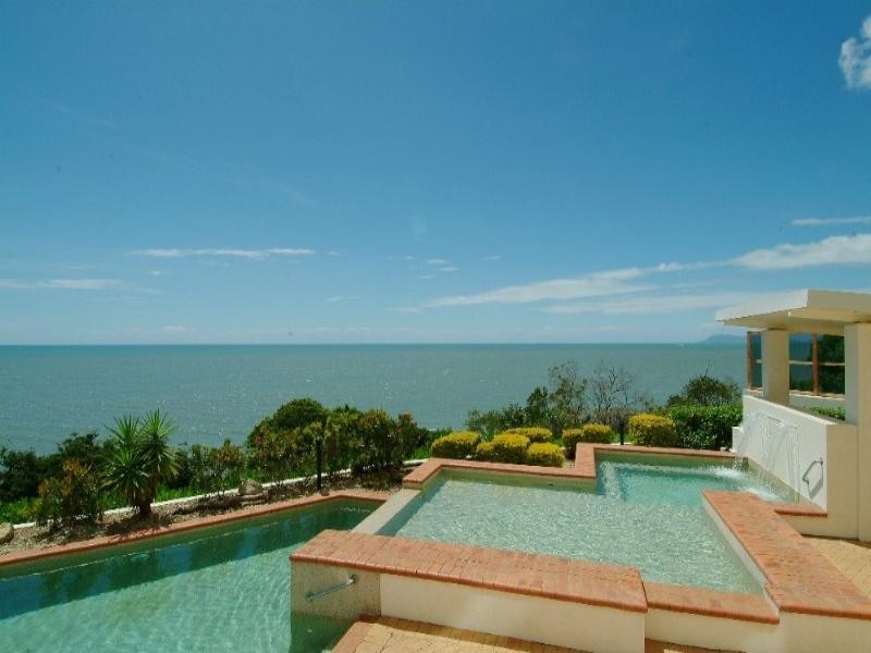 Trinity Beach QLD 4879