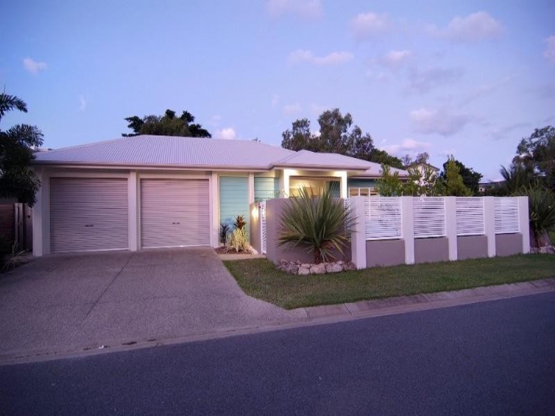 Trinity Beach QLD 4879