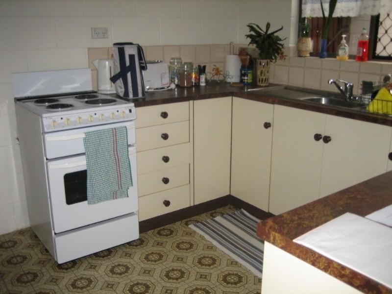 2/35 Mintaro Crescent, Woree QLD 4868