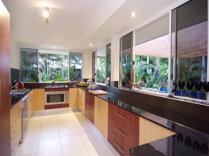 Kewarra Beach QLD 4879