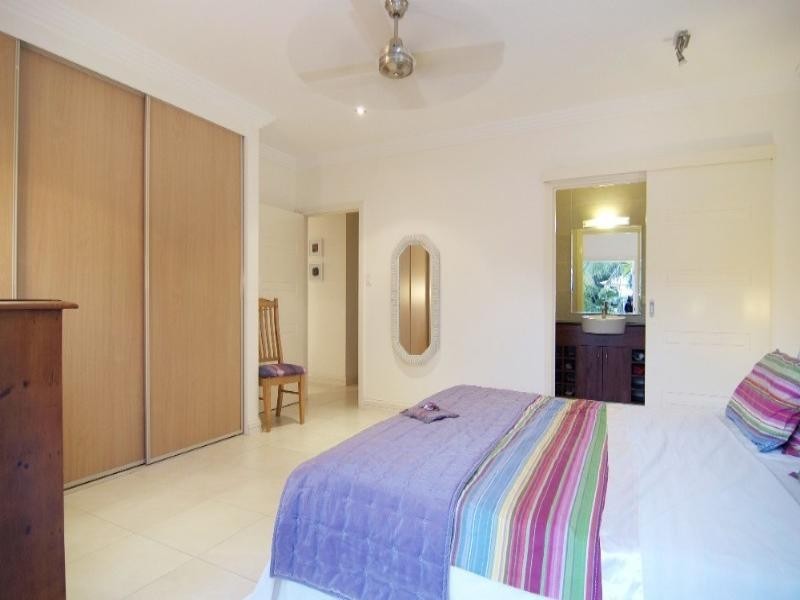 Kewarra Beach QLD 4879