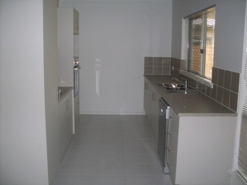 122 Roberts Drive, Trinity Beach QLD 4879