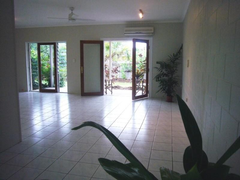 Kewarra Beach QLD 4879