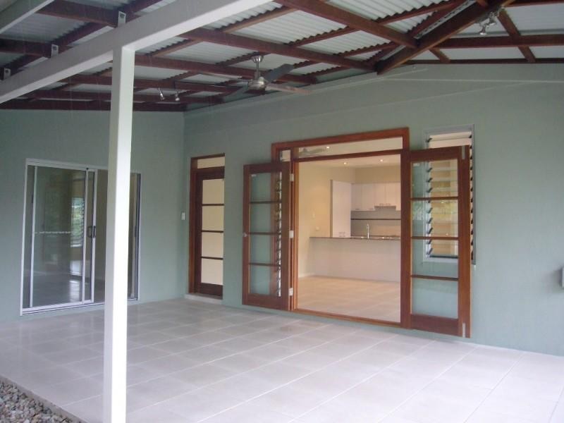 Kewarra Beach QLD 4879