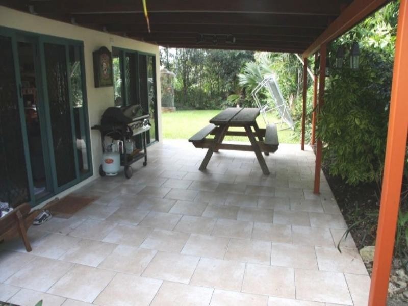 Clifton Beach QLD 4879