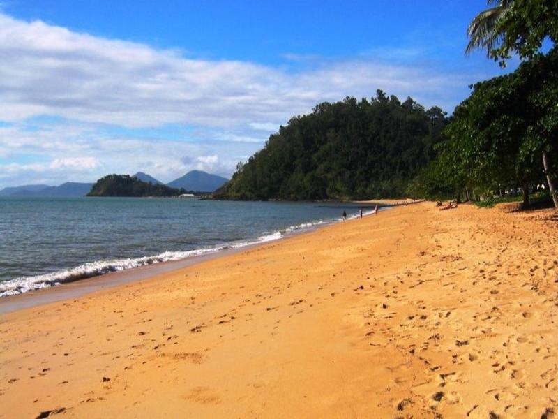Trinity Beach QLD 4879