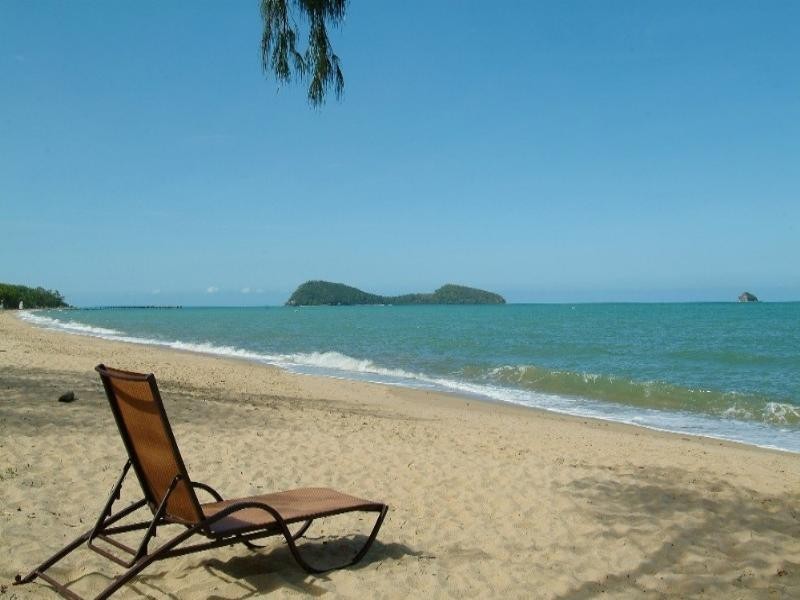 Palm Cove QLD 4879