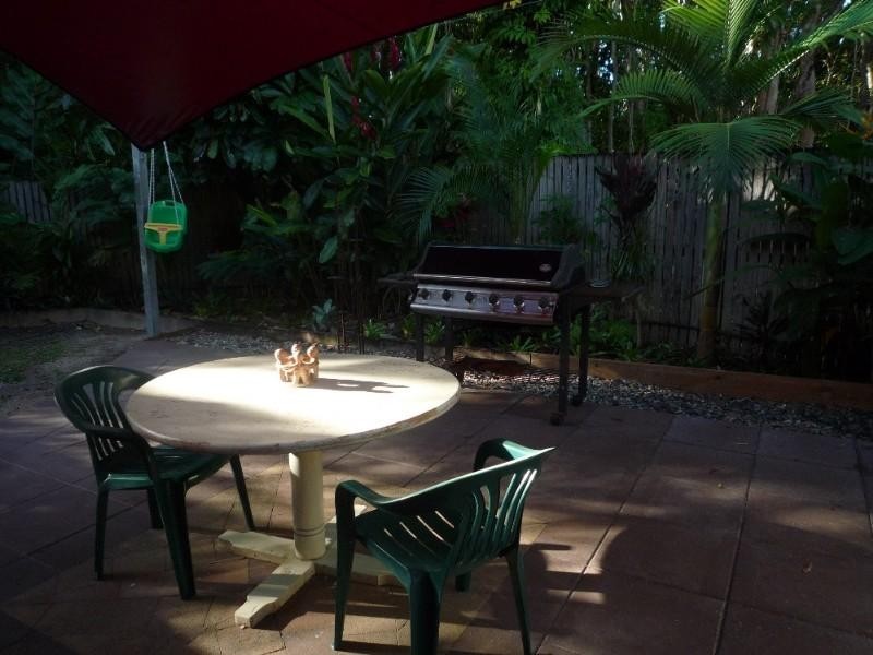 Holloways Beach QLD 4878