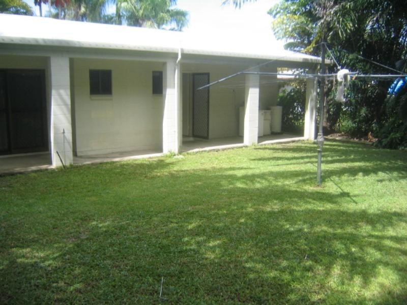 9 Dromana Close, Kewarra Beach QLD 4879