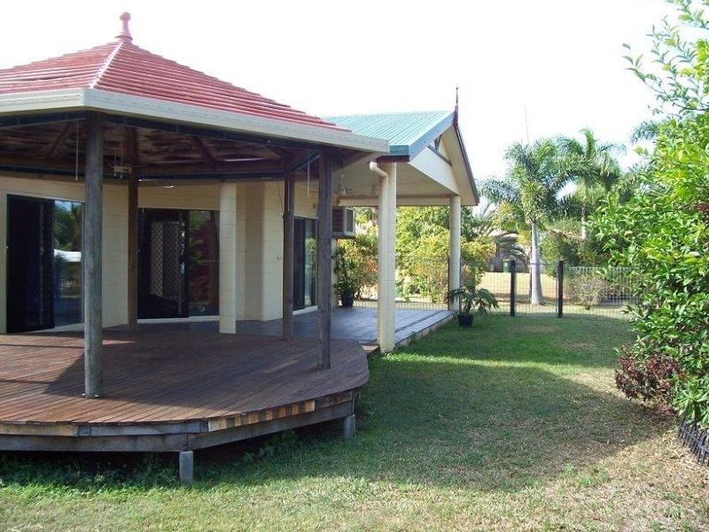 95 Jungara Road, Redlynch QLD 4870
