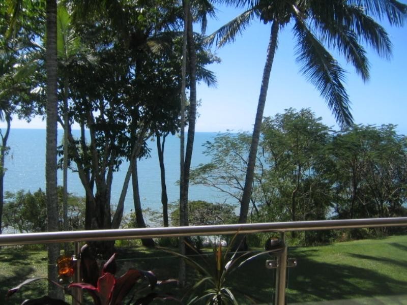 Trinity Beach QLD 4879