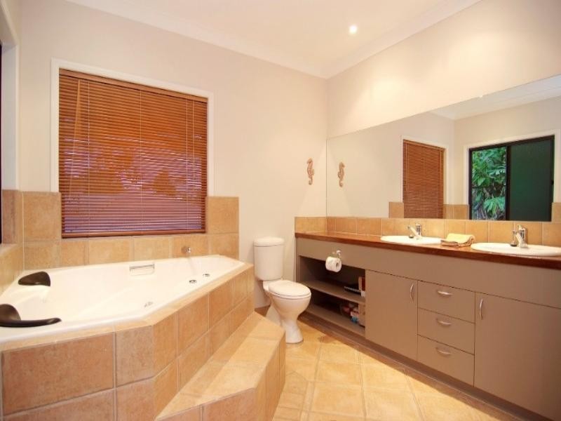 Yorkeys Knob QLD 4878