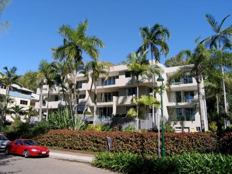 Palm Cove QLD 4879
