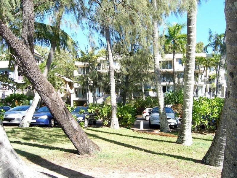 Palm Cove QLD 4879