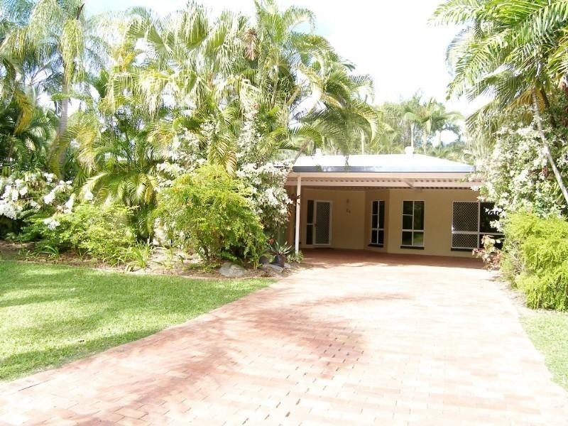 Clifton Beach QLD 4879