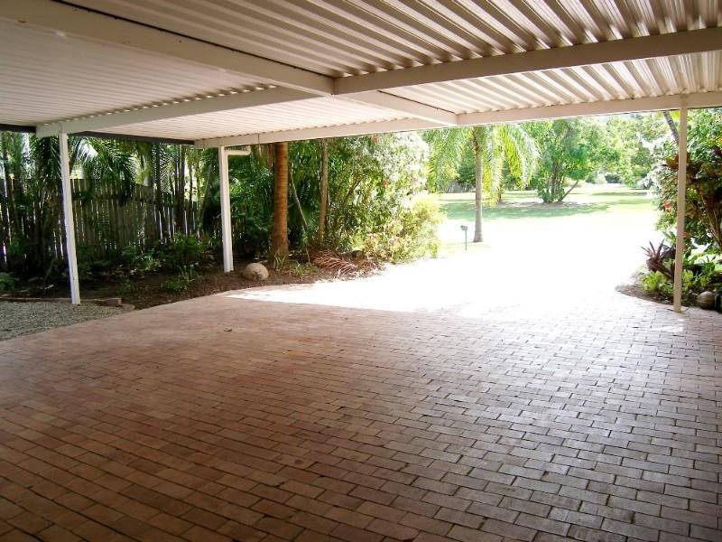 Clifton Beach QLD 4879