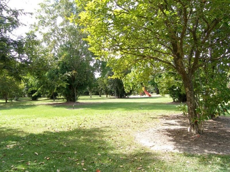 Clifton Beach QLD 4879