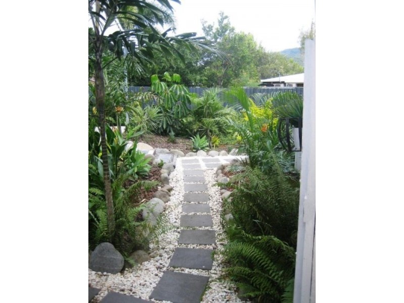 24 Lae Street, Trinity Beach QLD 4879