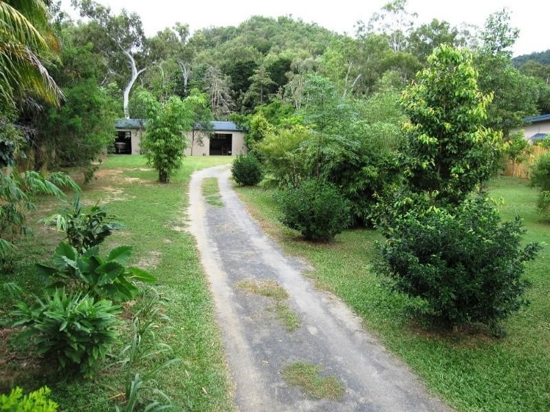 Kewarra Beach QLD 4879