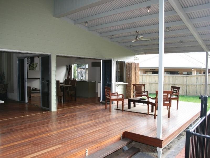 68 Roberts Drive, Trinity Beach QLD 4879