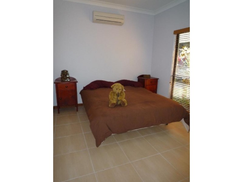 Holloways Beach QLD 4878