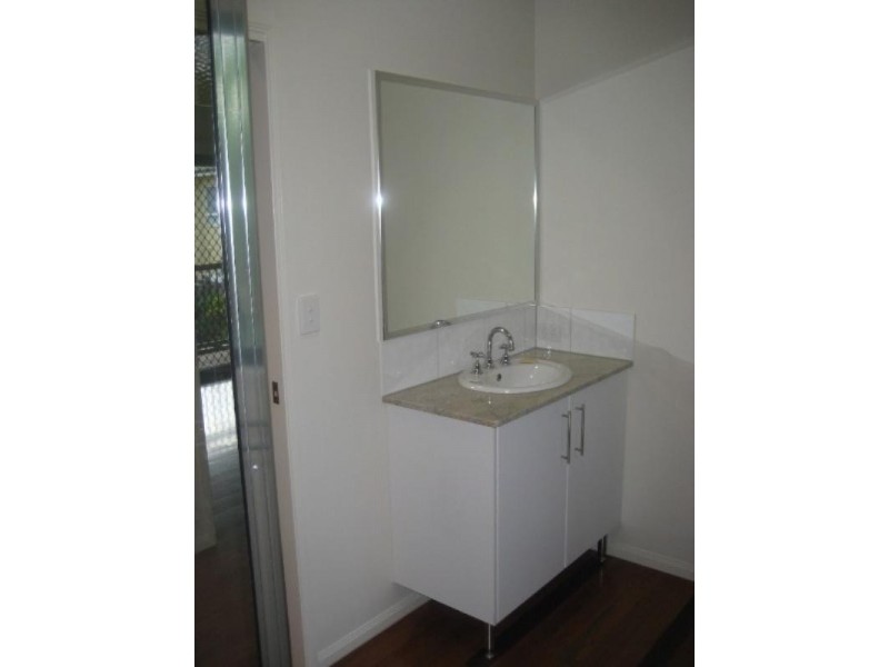 4/7 Tenni Street, Redlynch QLD 4870