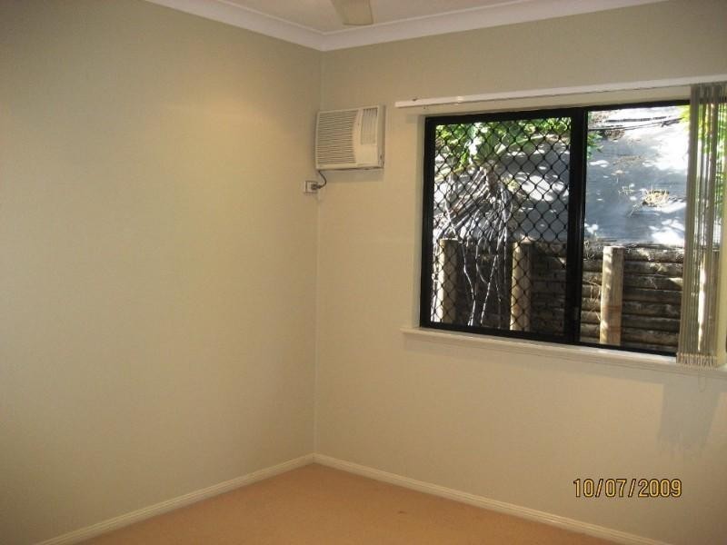 7 Playford Close, Brinsmead QLD 4870