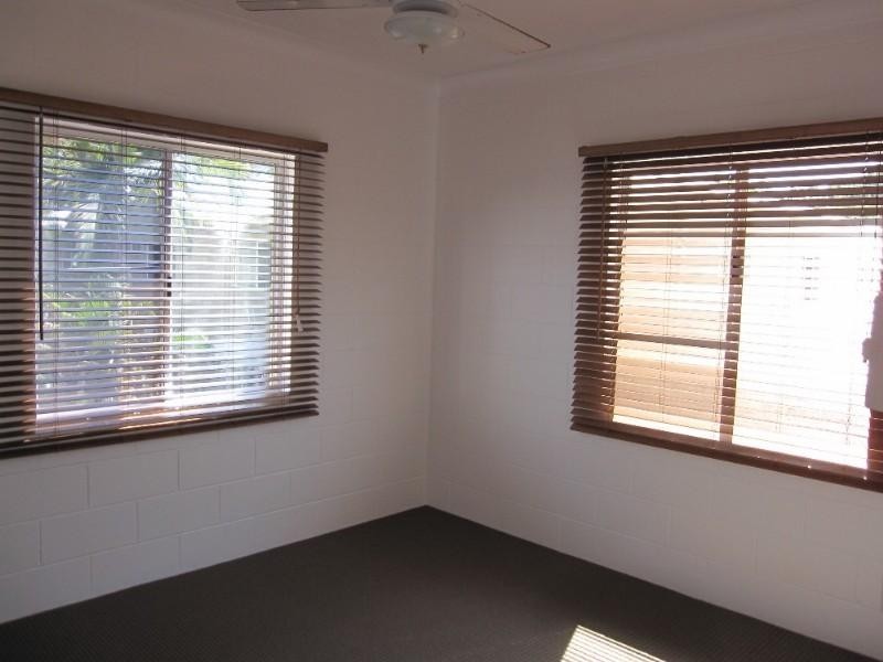 Yorkeys Knob QLD 4878