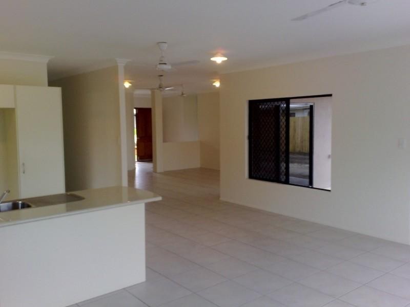 7 Hulbert Street, Trinity Park QLD 4879