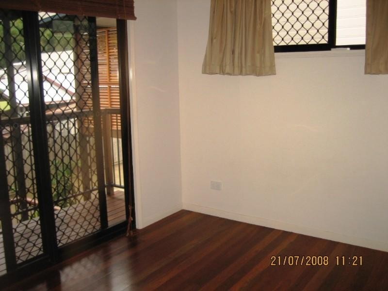 3/7 Tenni Street, Redlynch QLD 4870