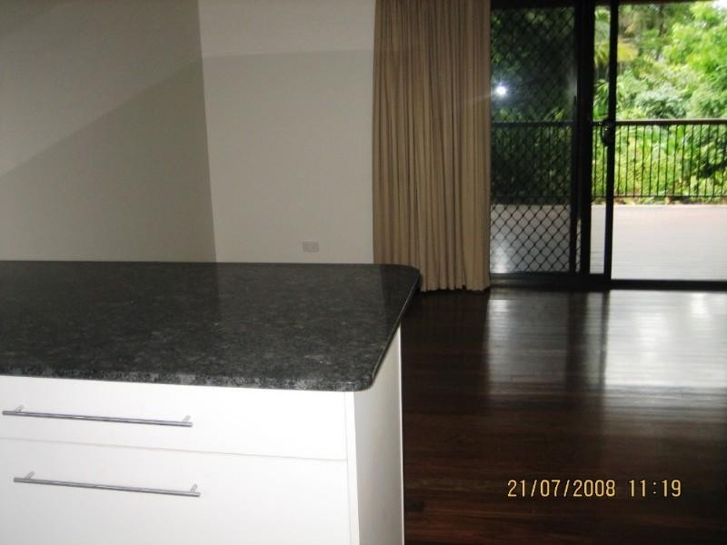 3/7 Tenni Street, Redlynch QLD 4870