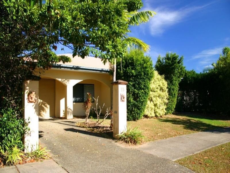 Kewarra Beach QLD 4879