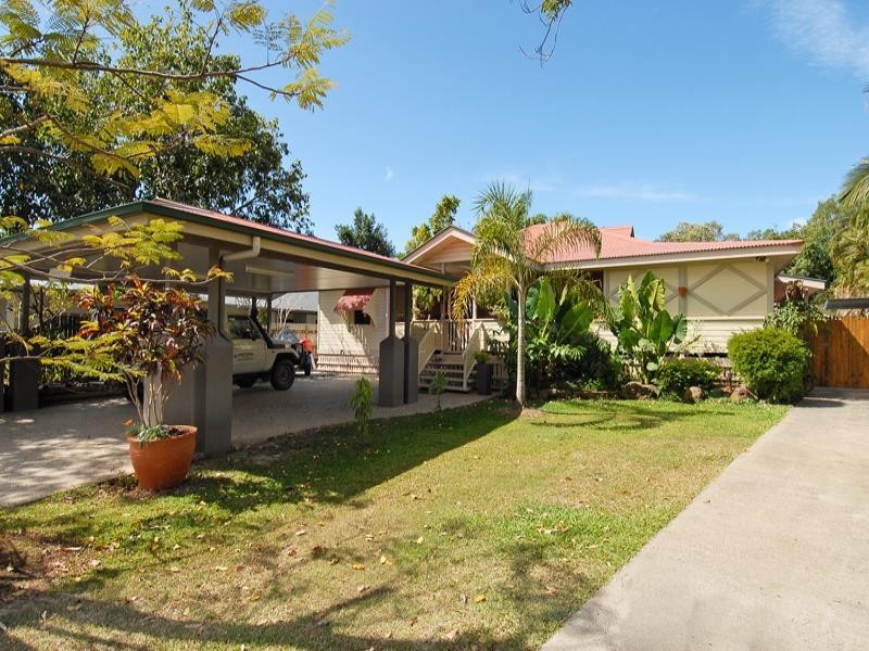 Kewarra Beach QLD 4879