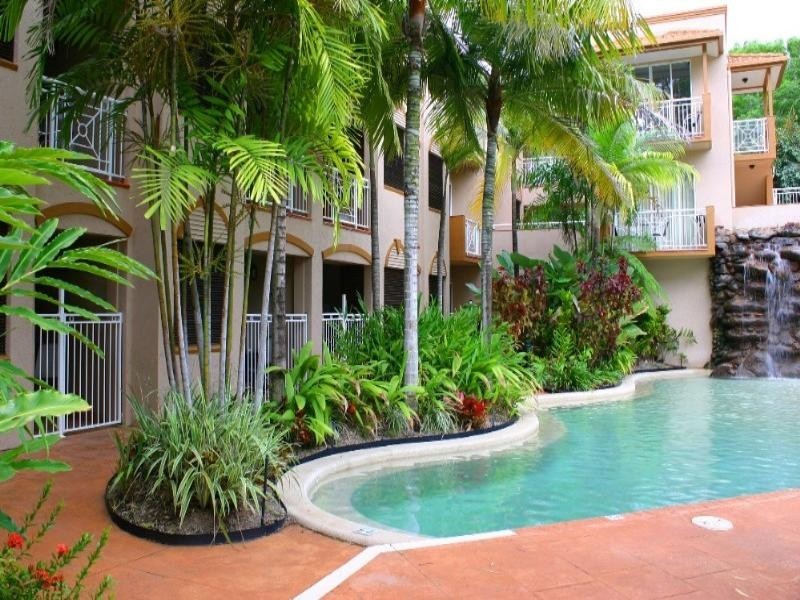 Palm Cove QLD 4879