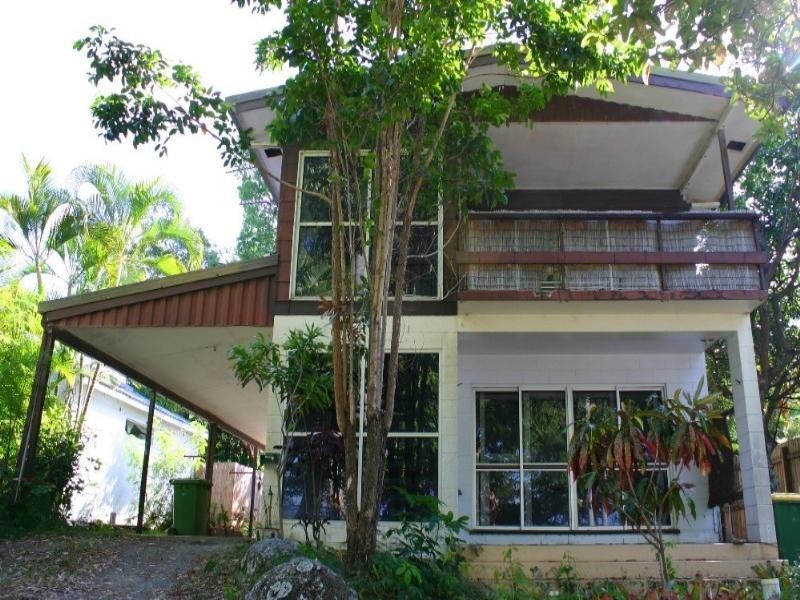 Clifton Beach QLD 4879