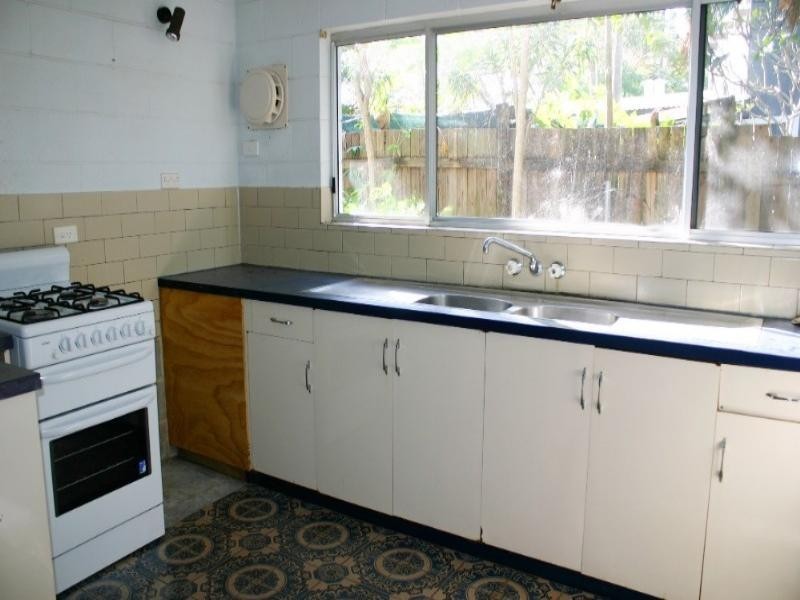 Clifton Beach QLD 4879