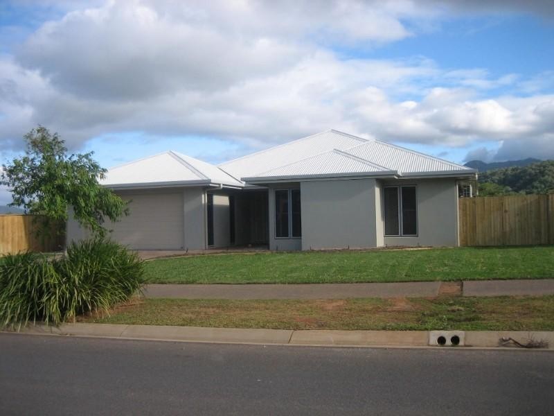 121 Roberts Drive, Trinity Beach QLD 4879