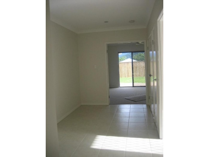 121 Roberts Drive, Trinity Beach QLD 4879