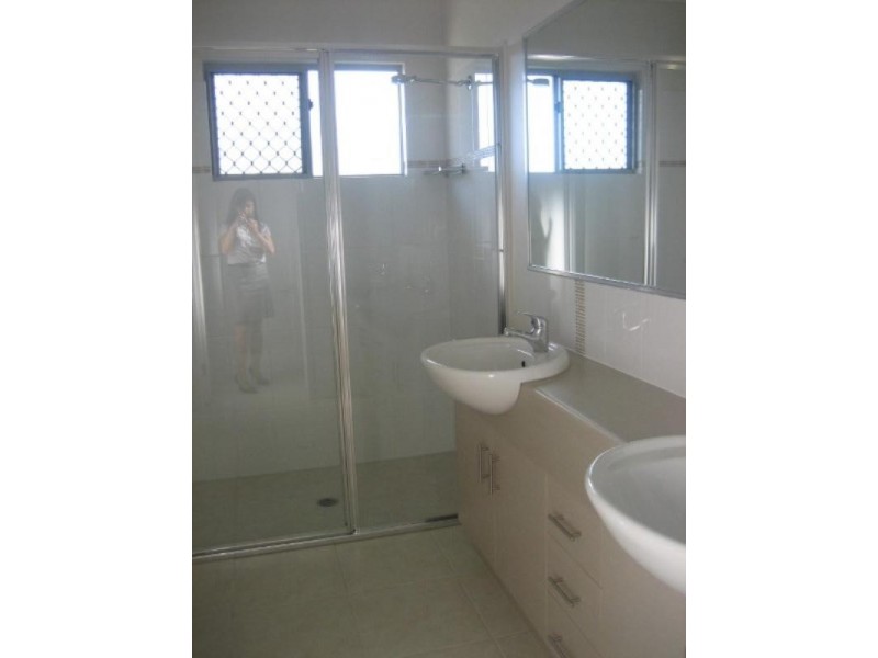 121 Roberts Drive, Trinity Beach QLD 4879