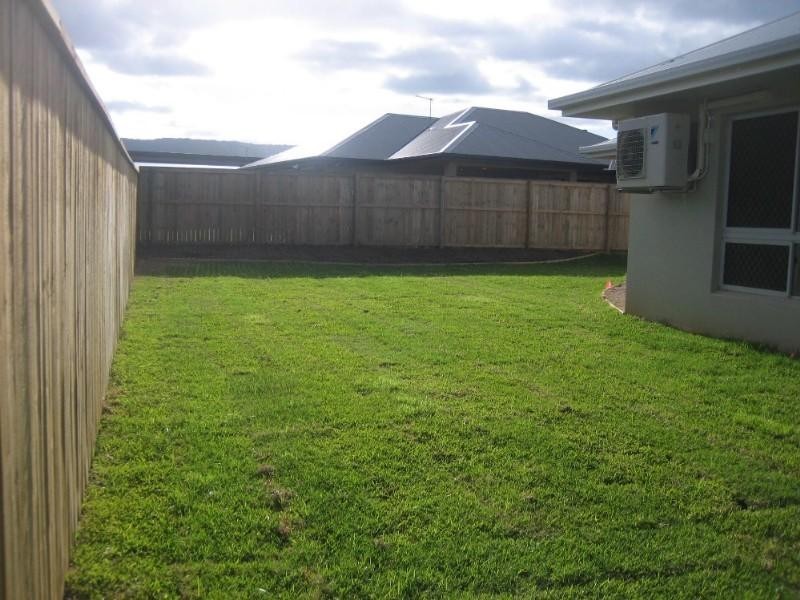 121 Roberts Drive, Trinity Beach QLD 4879