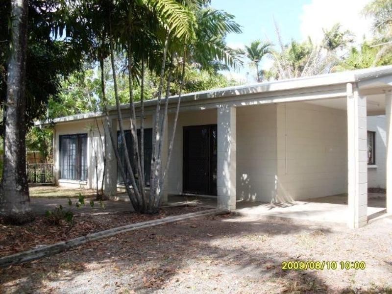 9 Dromana Close, Kewarra Beach QLD 4879