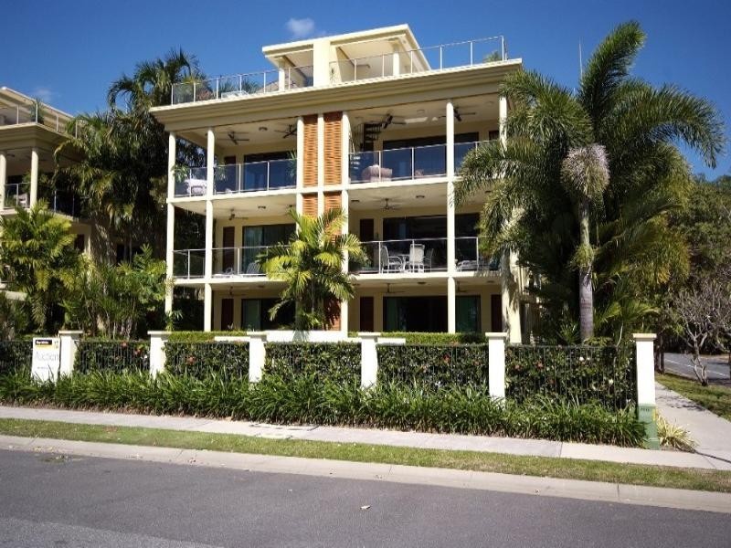 Yorkeys Knob QLD 4878