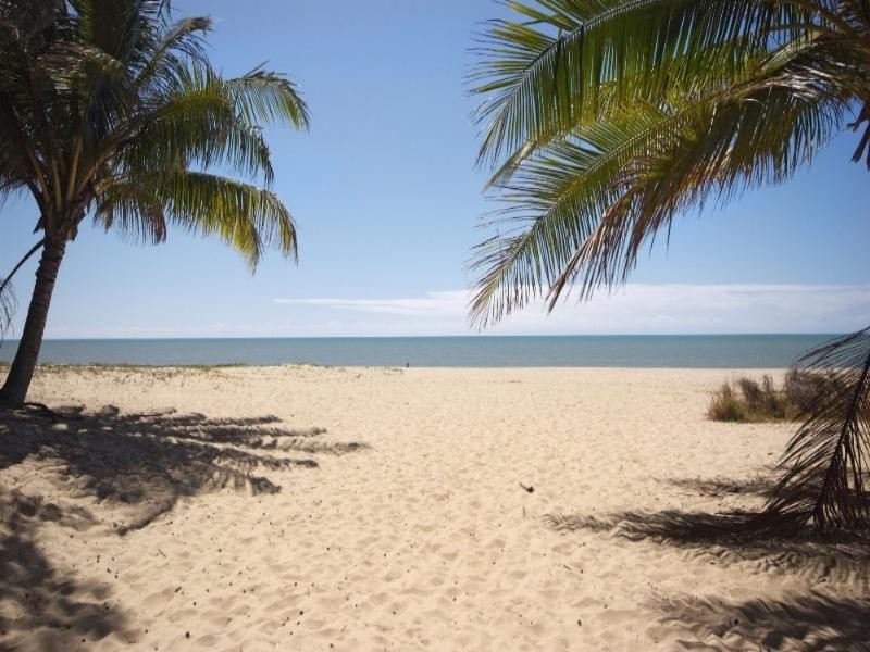 Yorkeys Knob QLD 4878