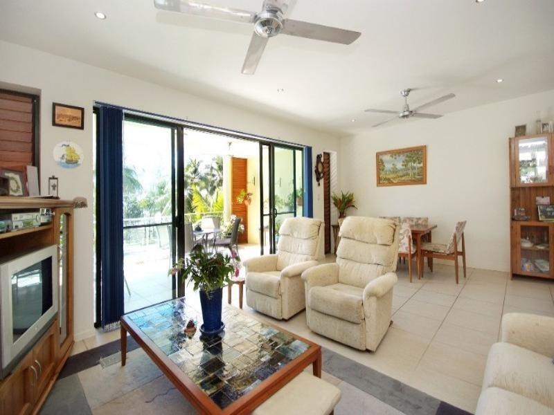 Yorkeys Knob QLD 4878