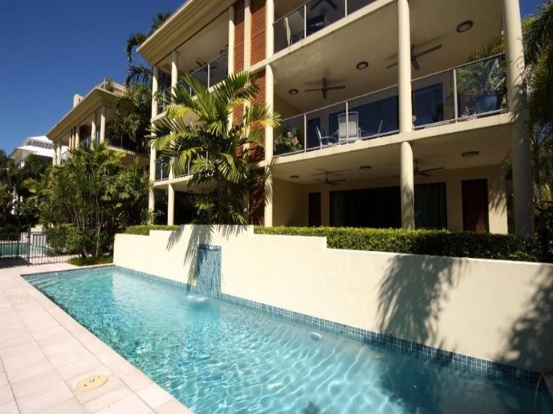 Yorkeys Knob QLD 4878